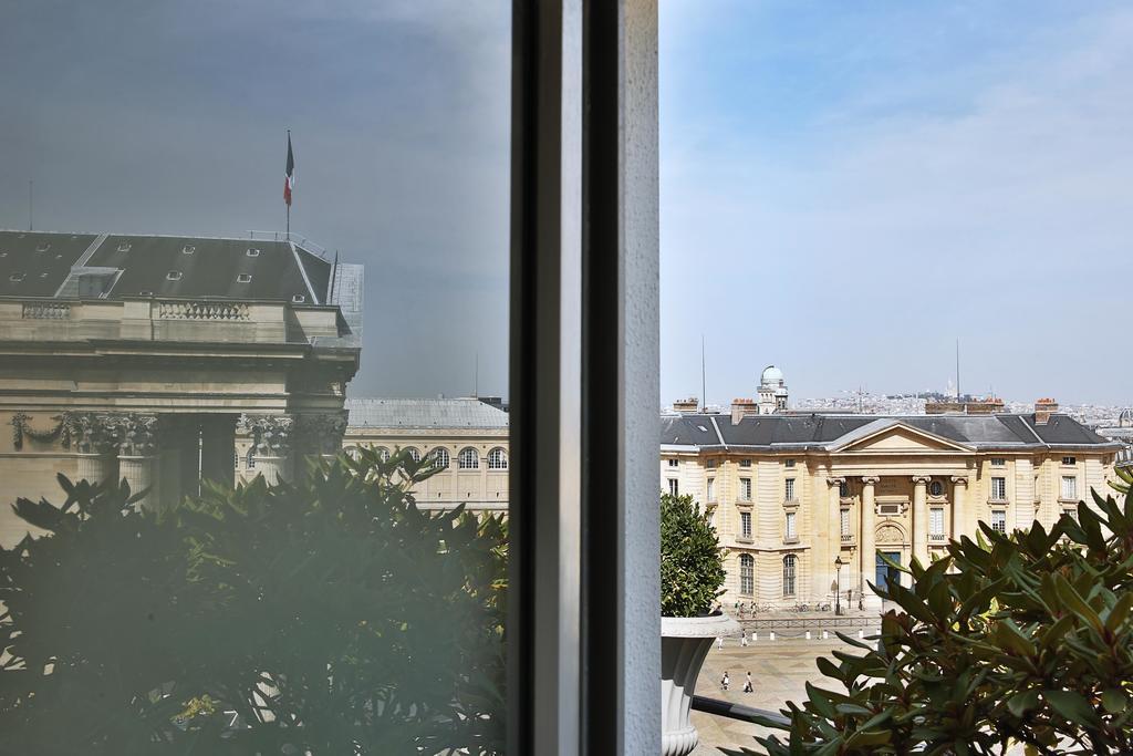 Hotel Des Grands Hommes Paris Exterior photo